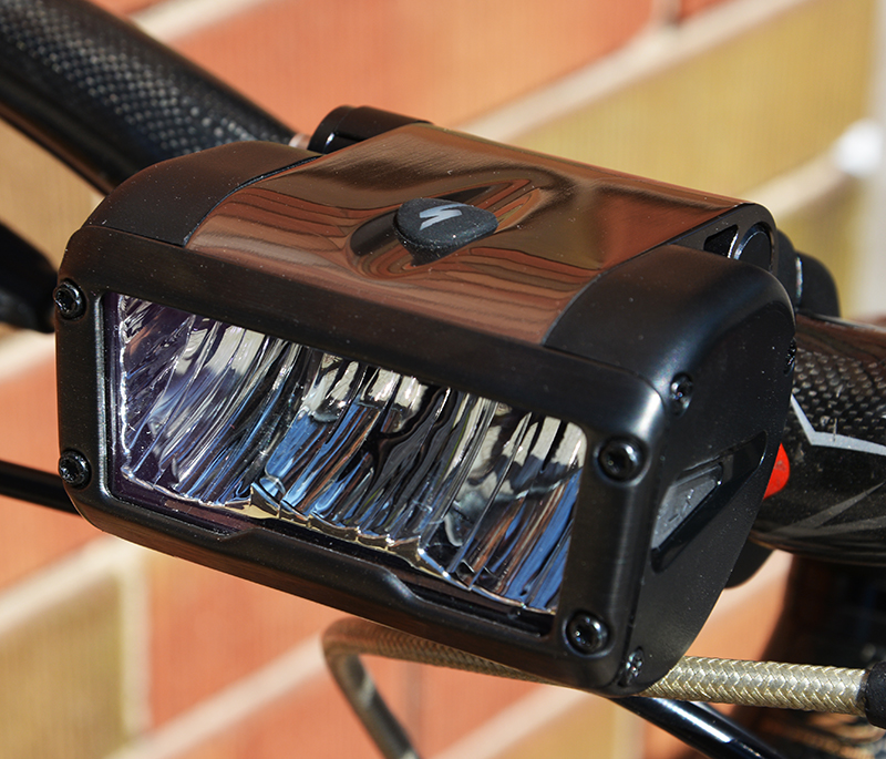 specialized flux tail light