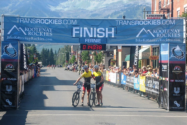 1_unitedcycles_finish