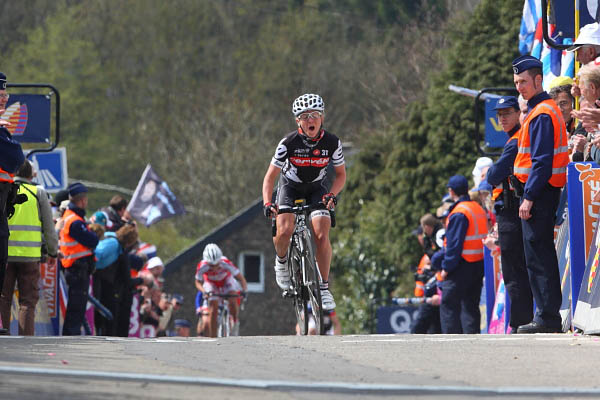 042110_Fleche_296
